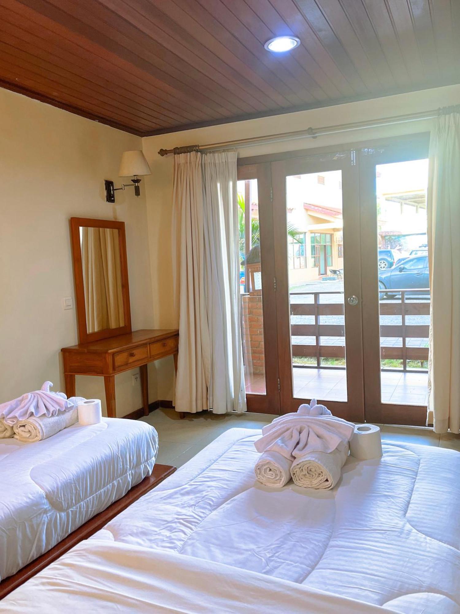 Arbiru Beach Resort Dili Exterior photo